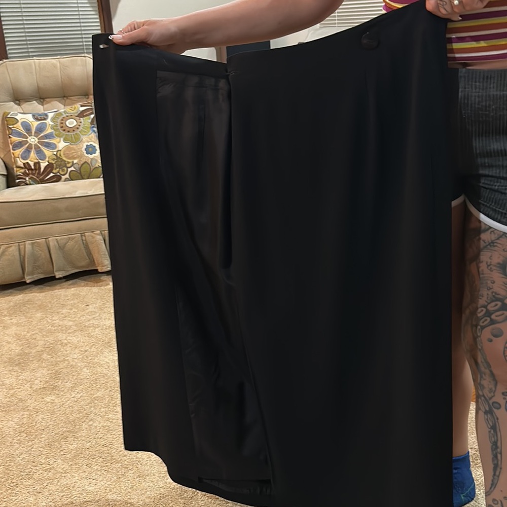 Black long straight wrap-around skirt - Picture 5 of 5